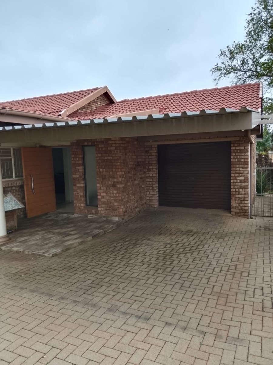 3 Bedroom Property for Sale in Meiringspark North West